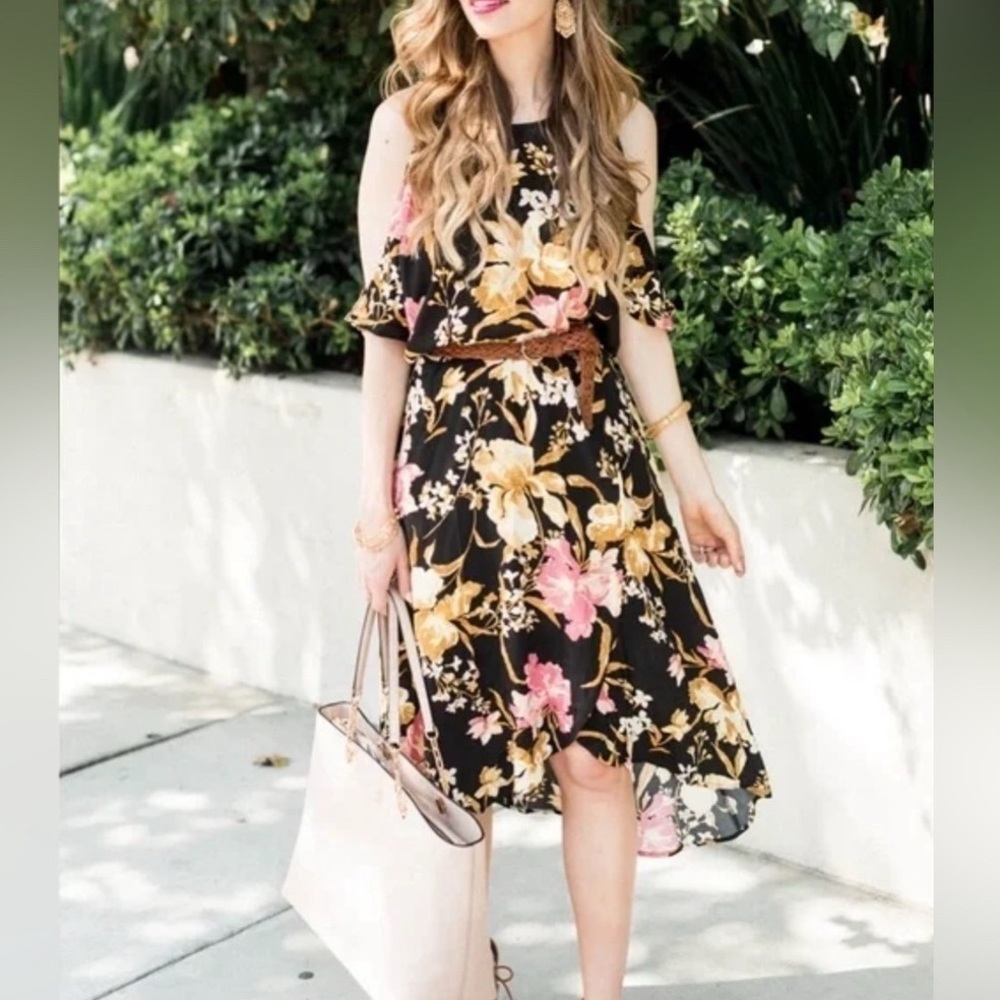 Leith Floral Cold Shoulder Midi Dress in pink floral size large